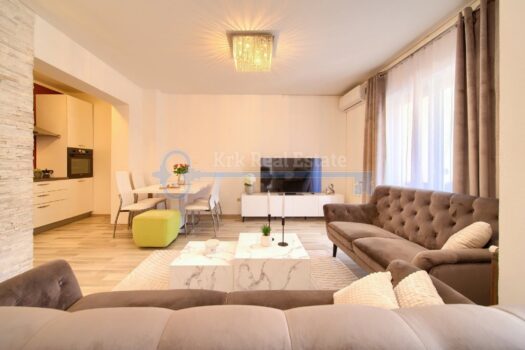 1728898518 photo 2024 10 05 21 08 25 14