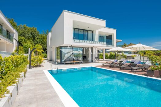 Haus Veprinac, Opatija - Okolica, 264,40m2 1732196512 dsc 5459