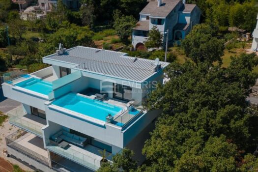 1737135201 292541364