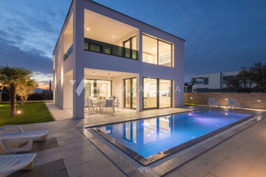 1738589816 5dfc9a7251513c04114d398120adf6a2ebd7b970