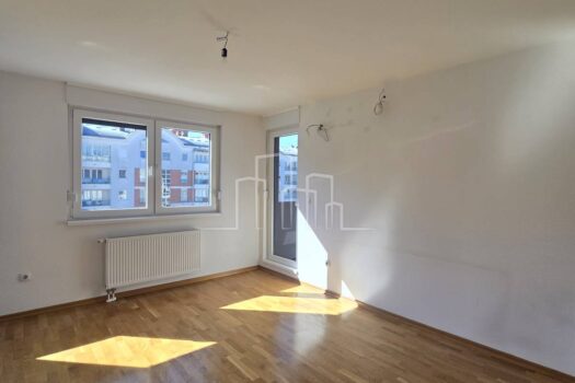 1740049917 1000114455