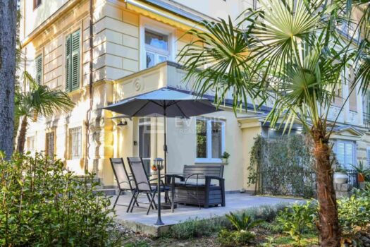 1740490722 stan opatija centar 52