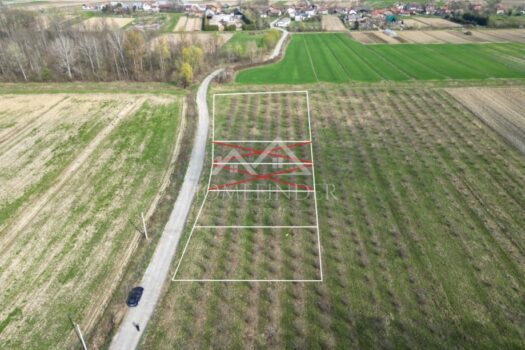 1744996732 gradevinsko zemljiste jos 5 parcela donja greda 571 m2 17000 slika 22693034 1