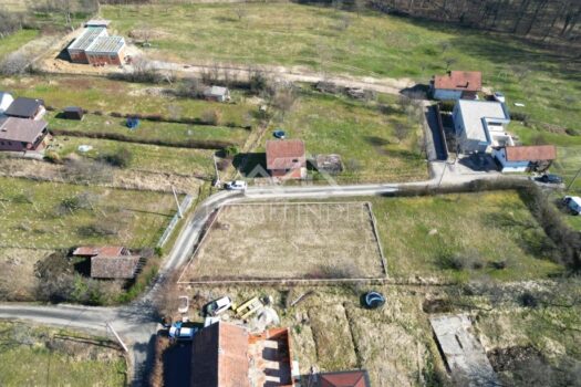 1744998516 gradevinsko zemljiste dugo selo 632 m2 dozvolom slika 243401961 1