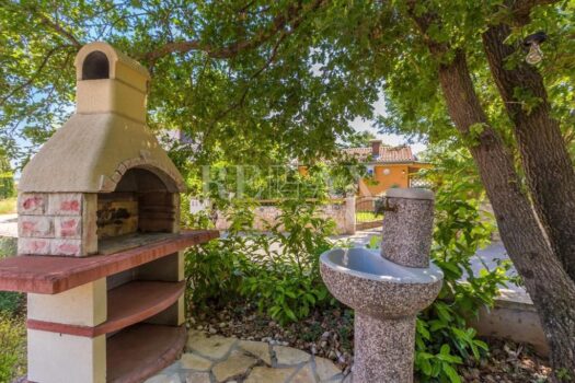 Insel Krk, Malinska - Apartment mit einem Schlafzimmer und Garten 1745917865 malinskastan1