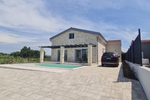 1746776279 580094942