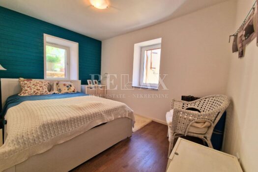 1747220247 selce kuca s 2 stana 8