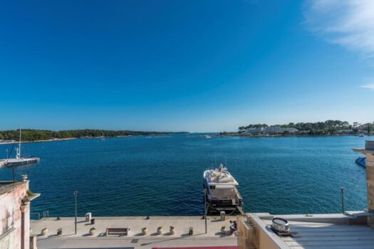 1747314551 326448784