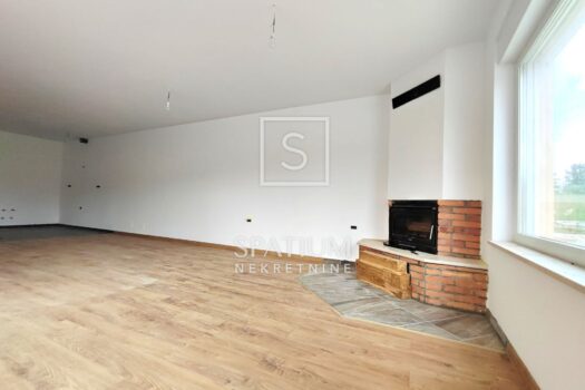 SVETVINČENAT, HAUS MIT SWIMMINGPOOL 1748001474 whatsapp image 2025 05 23 at 12