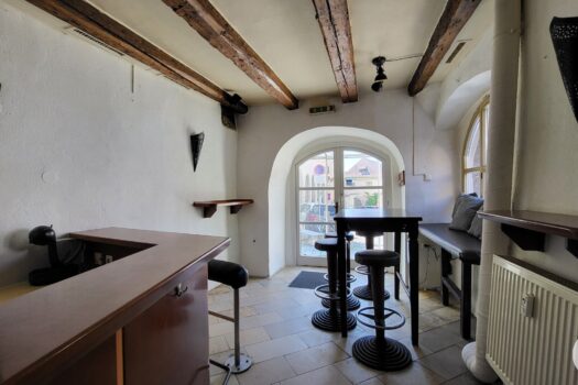 194AuK5SwnNIsKdZTKjN4Y