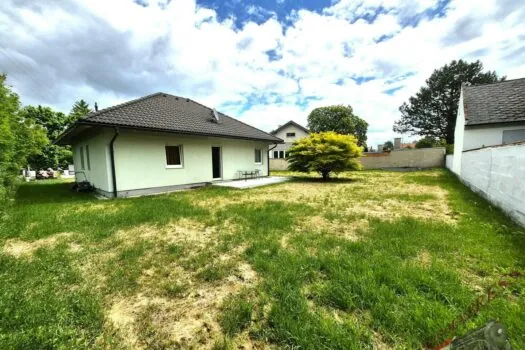 Haus Gartenansicht