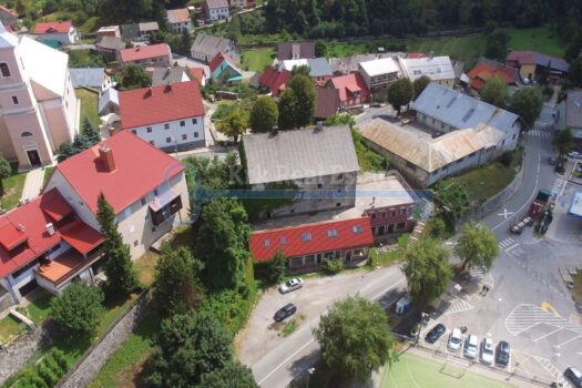 FUŽINE - FREISTEHENDES OBJEKT MIT BÜRORÄUMEN 50 13106 vmkmxmuh1 1920x0