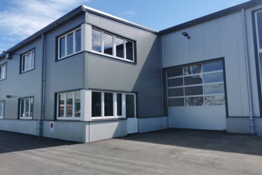 Neugeschaffenes Betriebsobjekt mit Hallen und Büros | 617m² Nutzfläche 5IlnNBSQcT8wefdp5LpEjh