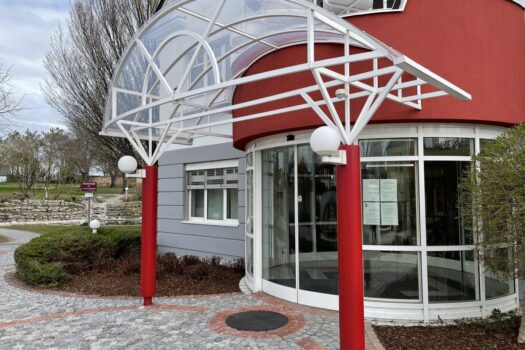 63yeZ8pTeXpXKpsW5k4B2M