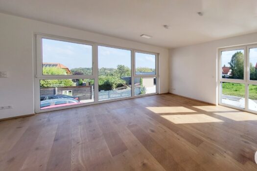 rHIFUBcXUCY5XIjU9WcoJ