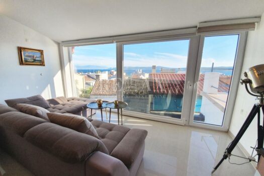 1643120018 20200902 175852