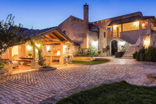 1653053249 8e2a5780 3719 463c 84d7 dd78e5072fd3