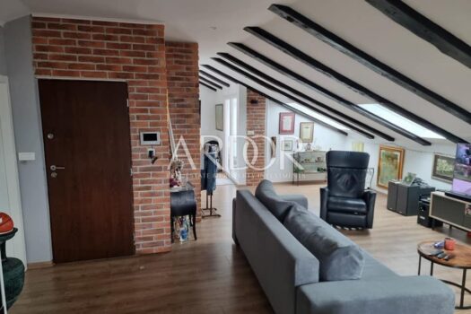 1704715112 417403903 2484794138358023 957671032266787857 n