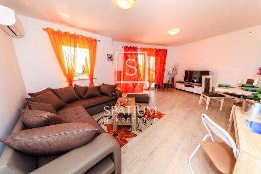 IKA, SCHÖNE VILLA MIT WOHNUNGEN UND SCHWIMMBAD 1708688257 148698315