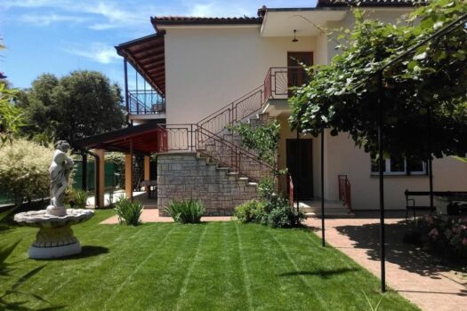 1718959931 304159630