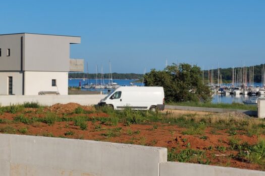 1726138156 20240622 191235