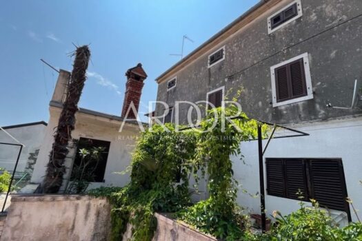 1727180198 kuca vrsar stari grad 170 m2 slika 195978242