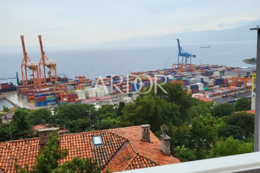 1729167653 rijeka krimeja stan cca 70