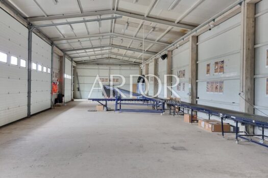 1730191600 cavle hala parceli 3300 m2 slika 228842980