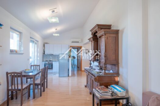 1732977535 porec stan pogled more 1