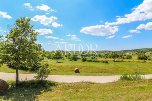 Grundstück Oprtalj, 1.587m2 1733212626 zemljiste 3