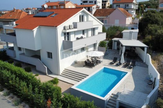 Haus Brodarica, Šibenik - Okolica, 348,56m2 1738250735 slike 29