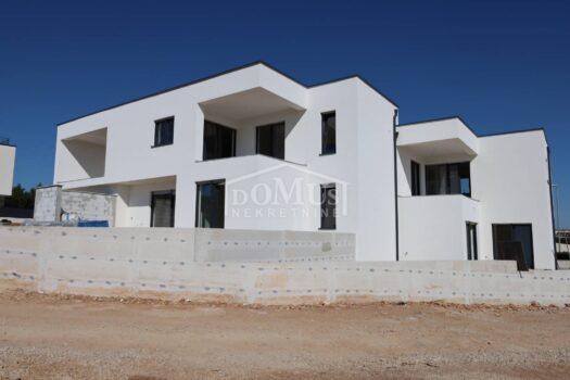 Vodice, Neubau, geräumige 3-Zimmer-Wohnung 96,61 m², Terrasse mit Meerblick 1740056466 img 2458