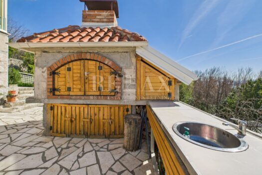 1741256565 dramalj prostrana samostojeca kuca 11