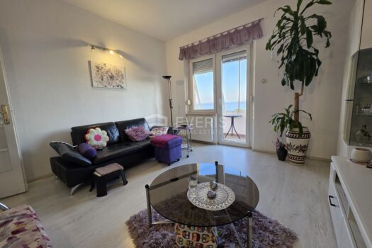 1743769688 20250403 185214