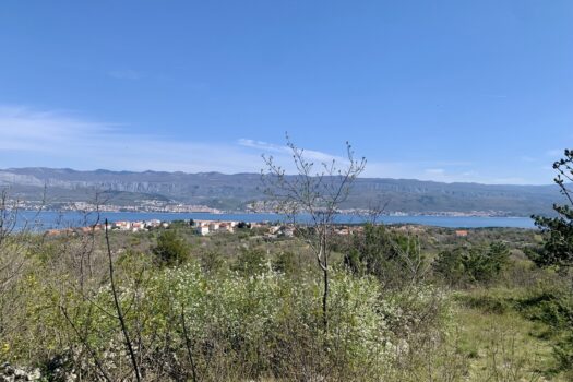 1745849408 otok krk polje gradevinsko zemljiste 914 m s panoramskim pogledom na more 2
