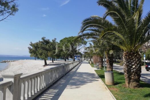 1746043155 302719366