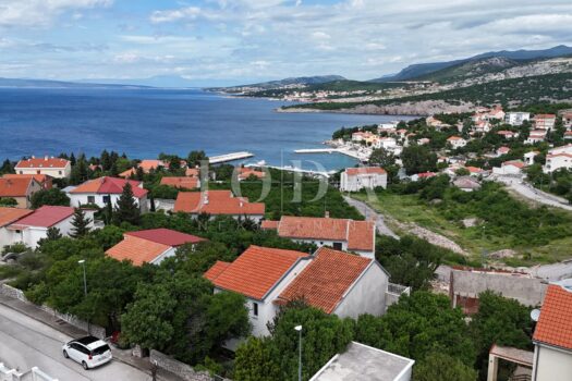 1746651424 1000064025