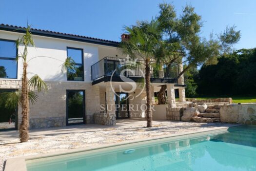 Haus Zambratija, Umag, 372m2 1748243823 1