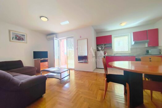 1749117375 malinska stan sa dvije spavace sobe 9