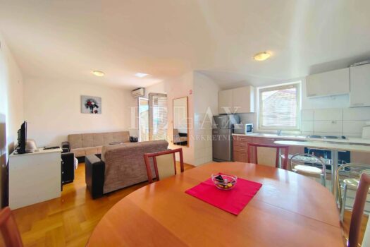 1749123482 malinska dvosobni stan 6