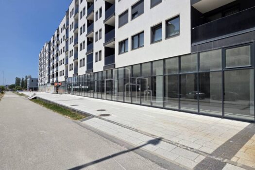 1750067471 1000074642