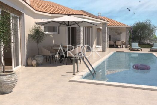 1750157907 prizemnica s bazenom i2 850406