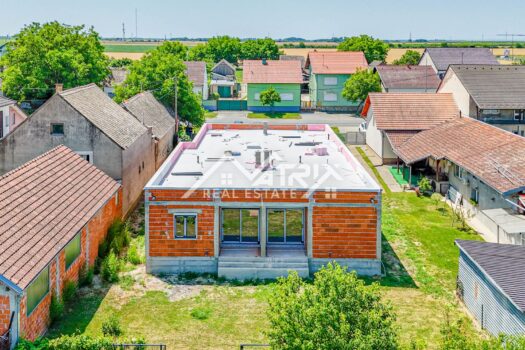 1750691223 okolica osijeka 3 sobni stan 77 m s vrtom i 3 parkirna mjesta 14