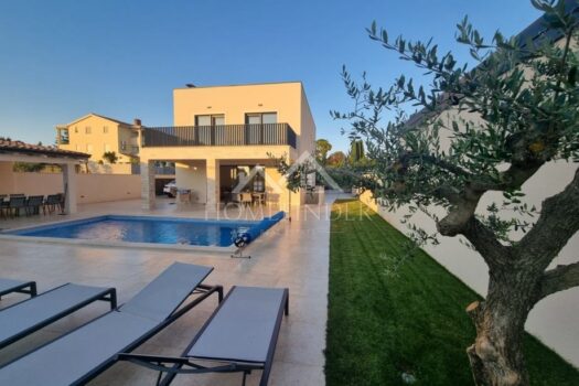 Haus Savudrija, Umag, 194m2 1750755558 moderna vila bazenom pogledom more okolici savudrije slika 227212491