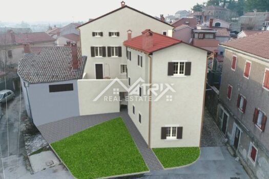 Zentrum Žminj – Haus mit genehmigtem Renovierungsprojekt 1750760412 kuce zminj stanovi slika 249213922