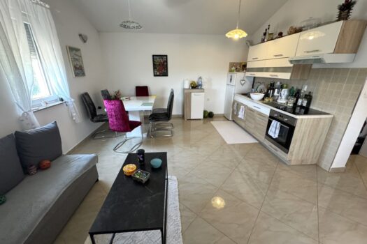 1750933259 1000037668