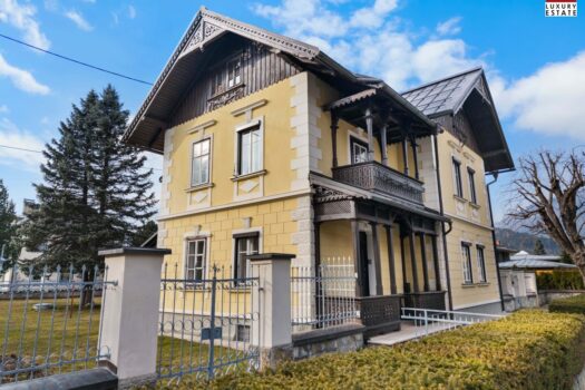 18m1kYU0steWGMjsBlAhWO