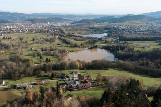 Lage und Blick nach Osten