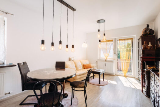 8430 Leibnitz Kaindorf - Charmante sonnige 3-Zimmer-Wohnung für junge Familien mit Balkon, Carport, Kellerabteil Wohnbereich mit Balkonzugang