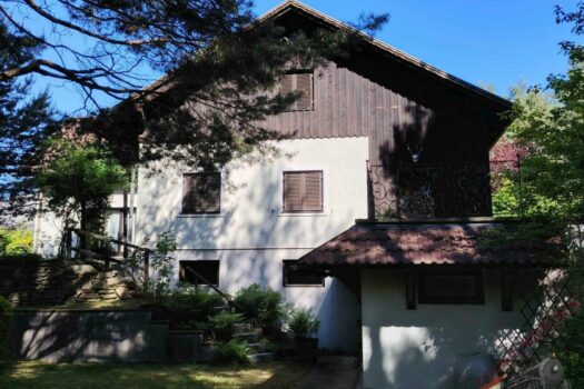 Idyllisches Wohnhaus auf riesengroßem Grundstück (1850m²) vermittelt Urlaubsfeeling –Waldrandlage! 1l